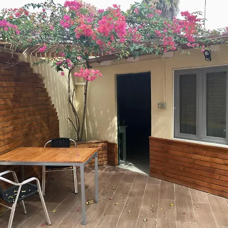 Spazioso E Incantevole, Funzionale, Wi-fi, Ac, Patio, Piscina Condivisa