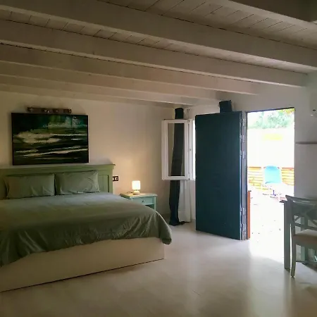 Spazioso E Incantevole, Funzionale, Wi-fi, Ac, Patio, Piscina Condivisa Apartmán *