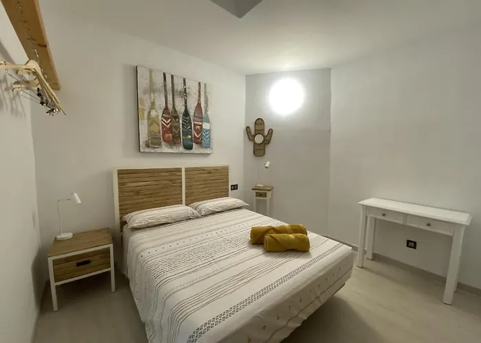 Spazioso E Incantevole, Funzionale, Wi-fi, Ac, Patio, Piscina Condivisa アパート コスタ・カルマ