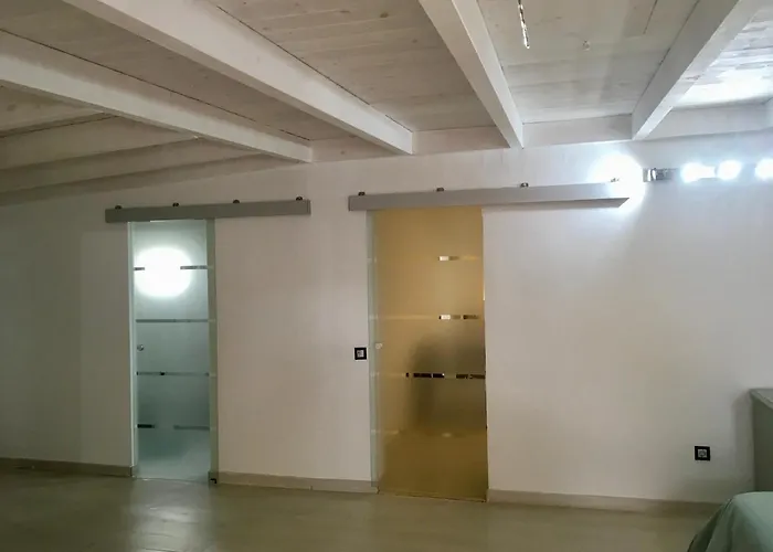 Spazioso E Incantevole, Funzionale, Wi-fi, Ac, Patio, Piscina Condivisa