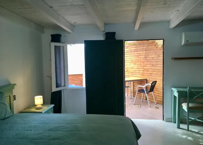 Appartement Spazioso E Incantevole, Funzionale, Wi-fi, Ac, Patio, Piscina Condivisa *
