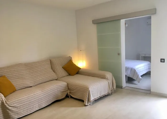 Spazioso E Incantevole, Funzionale, Wi-fi, Ac, Patio, Piscina Condivisa *