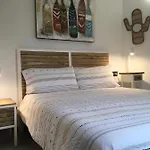 Appartement Spazioso E Incantevole, Funzionale, Wi-fi, Ac, Patio, Piscina Condivisa *