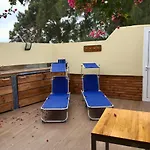 Appartement Spazioso E Incantevole, Funzionale, Wi-fi, Ac, Patio, Piscina Condivisa *