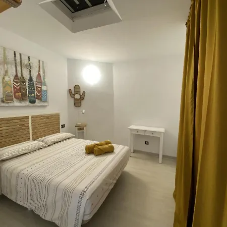 Spazioso E Incantevole, Funzionale, Wi-fi, Ac, Patio, Piscina Condivisa コスタ・カルマ