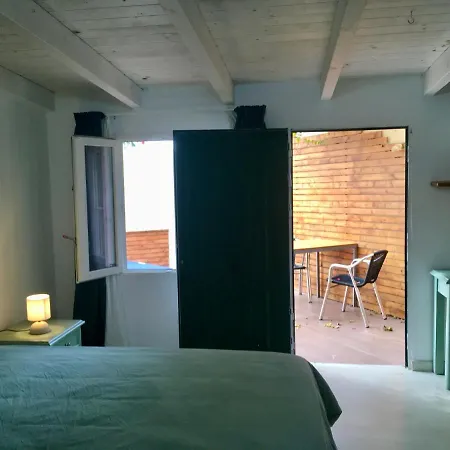 アパート Spazioso E Incantevole, Funzionale, Wi-fi, Ac, Patio, Piscina Condivisa *