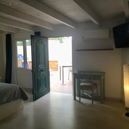 Spazioso E Incantevole, Funzionale, Wi-fi, Ac, Patio, Piscina Condivisa Κόστα Κάλμα