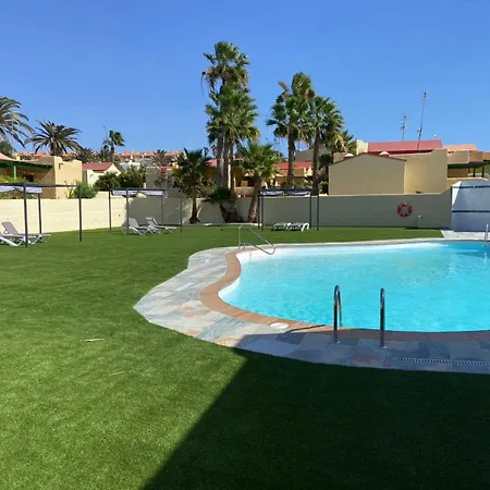 Apartmán Spazioso E Incantevole, Funzionale, Wi-fi, Ac, Patio, Piscina Condivisa